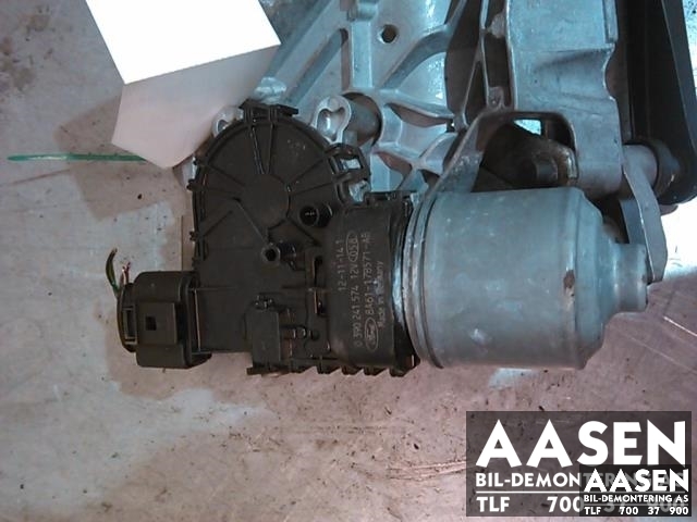 Viskermotor frontrute til Ford Fiesta, 2013-2017 (Type VI, Fase 2)  (BOSCH|8A61-17B571-AB)