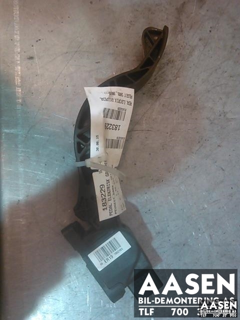 Pedal gass til Peugeot 5008, 2010-2017 (Type I)  (BOSCH|9671416880)