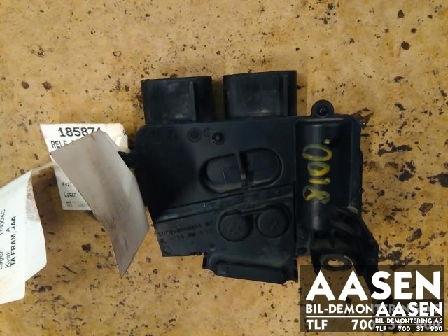 Rele diverse til BMW X3 2010-2017 (F25) (F25) (B1922745803|E0002157912381M84|)