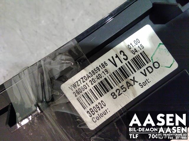 Instrumentpanel til VW Passat 2001-2005 (B5,3BG) (B5,3BG) (3B0 920 825 AX|)