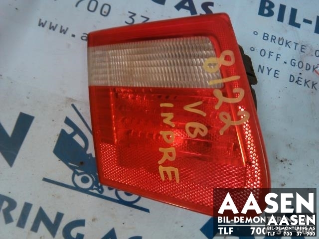 Baklykt venstre indre til BMW 3-Serie 1998-2005 (E46) (E46) (63 21 8 368 759|)