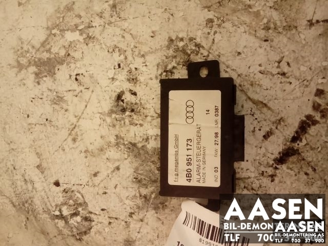 Styreenhet diverse til Audi S4, 1998-2002  (4B0951173)
