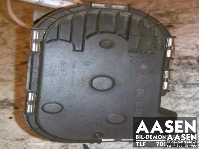 Spjeldhus til Audi A4 1999-2001 (Type I, Fase 2) (B5) (B5) (BOSCH|06B133062M|)