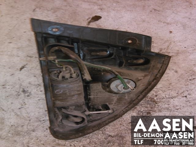 Baklykt venstre ytre til Toyota Corolla 1993-1997  (KOITO|12-375|)