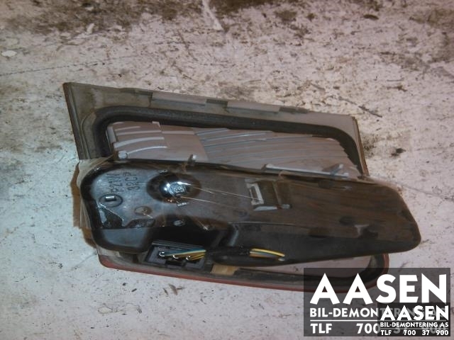 Baklykt venstre indre til BMW 3-Serie 1998-2005 (E46) (E46) (63 21 8 368 759|)