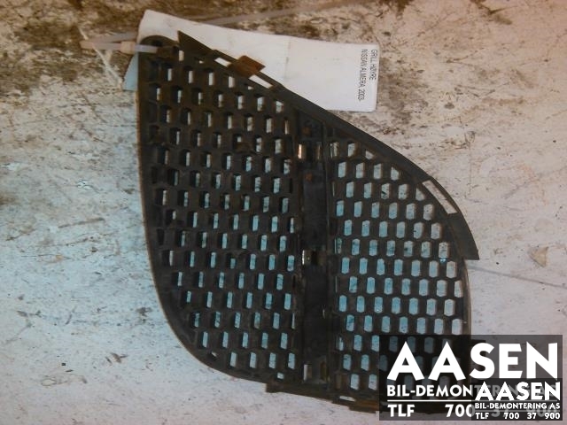 Grill høyre til Nissan Almera 2003-2006 (Fase 2) (N16) (N16) 
