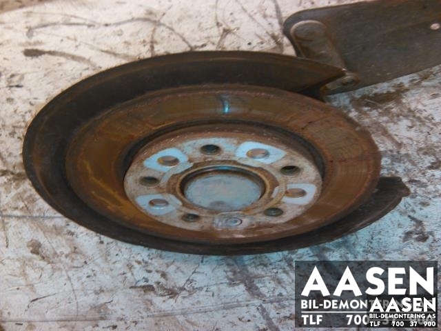 Hjulspindel venstre bak til VW Golf, Plus/Cross, 2005-2009 (Fase 1)  (1K0 505 435 AB)