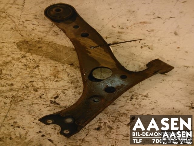 Bærebru venstre foran nedre til Toyota RAV4 2000-2006 (Type II) (48069-42040|)
