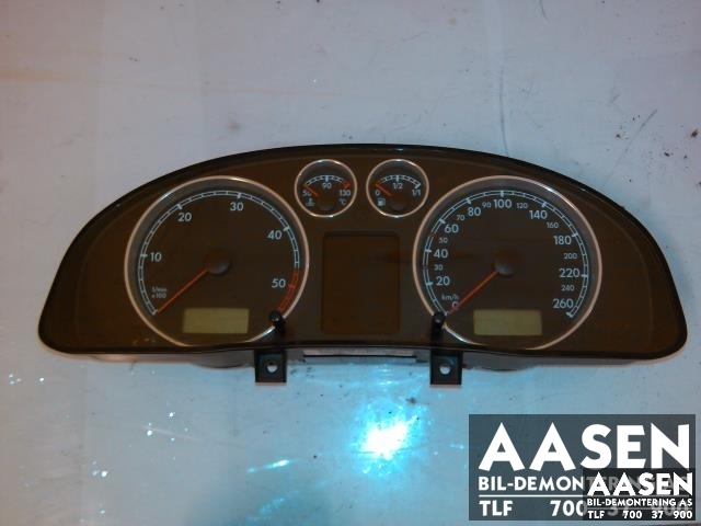 Instrumentpanel til VW Passat 2001-2005 (B5,3BG) (B5,3BG) (VDO|3B0920847E|)