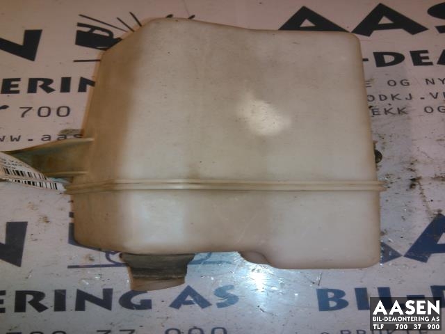 Spylertank foran til Toyota RAV4, 2006-2009 (Type III, Fase 1)  