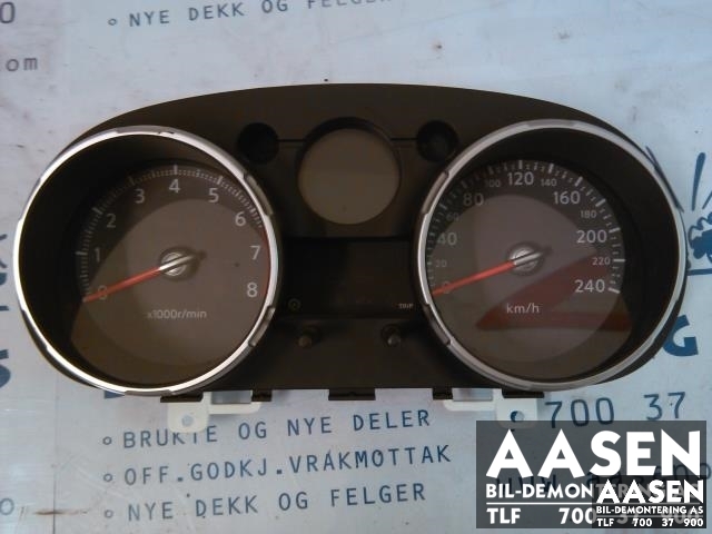 Instrumentpanel til Nissan Qashqai, 2007-2010 (Type I, Fase 1)  (B4JD01E)