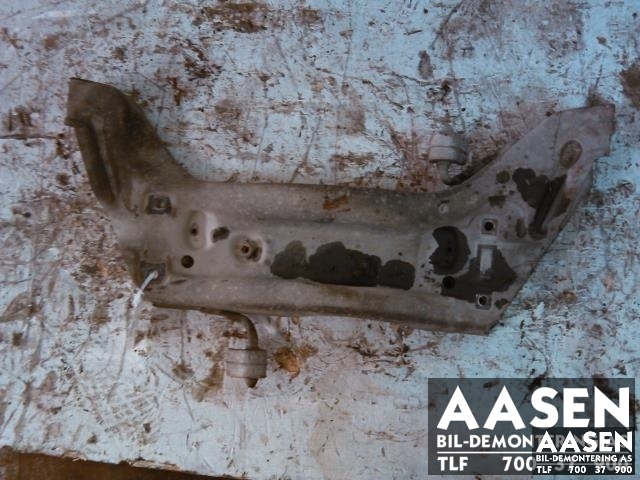 Travers foran hoved til VW Polo, 2002-2005 (Type IV, Fase 1)  (6Q0199287L)