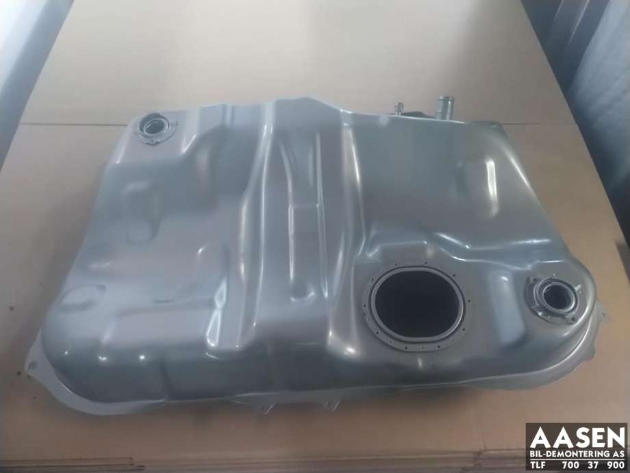 Bensintank til Toyota Avensis 1997-2000 (Type I, Fase 1) (77001-05030|)