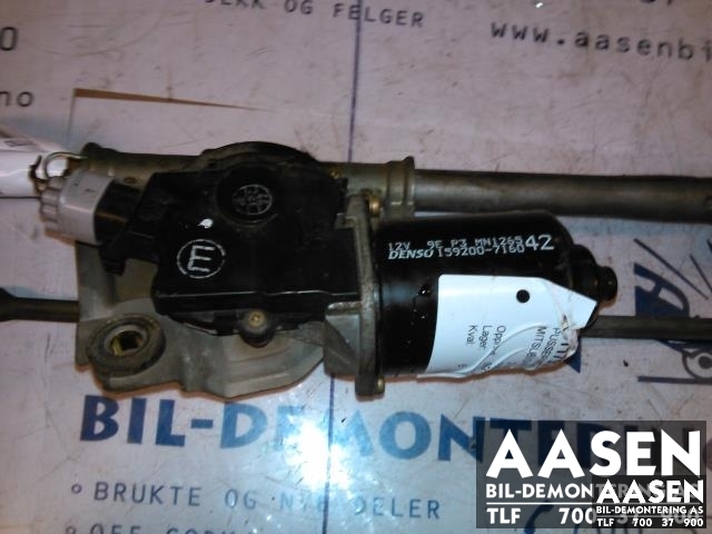Viskermotor frontrute til Mitsubishi Outlander 2003-2006 (Type I)  (DENSO|1592007160|)