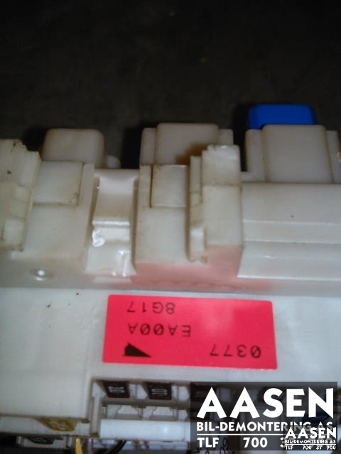 Sikringsboks til Nissan Navara 2005-2010 (Fase 1) (D40) (D40) 