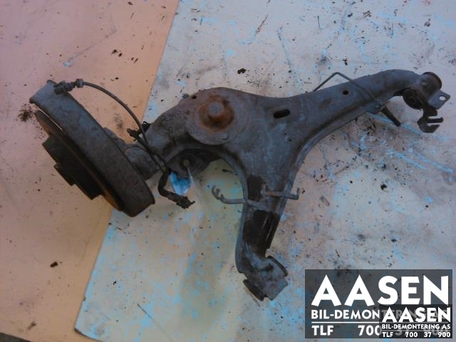 Hjulspindel høyre bak til VW Transporter / Caravelle 1990-2003 (T4) (T4) (701 501 404 S|)