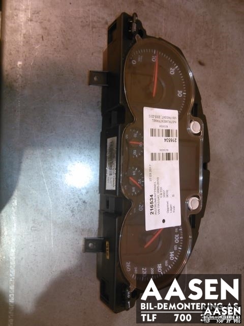 Instrumentpanel til VW Passat, 2005-2010 (B6) (B6) (SIEMENS|3C0920860K)