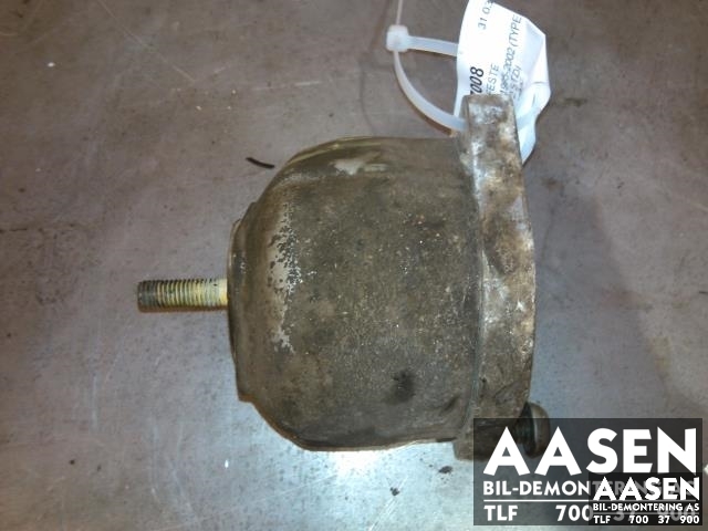 Motorfeste til Audi A8, 1995-2002 (Type I) (4D0399151C)