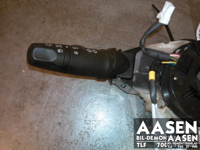 Bryter blink til Nissan X-Trail 2002-2007 (T30) (T30) (25540 8H701|)