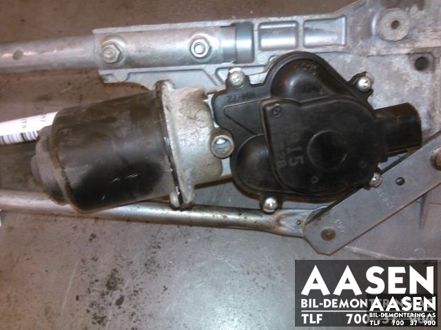Viskermotor frontrute til Nissan X-Trail 2002-2007 (T30) (T30)