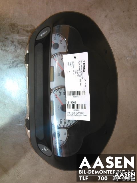 Instrumentpanel til Alfa Romeo 166, 1998-2007 (156048658)