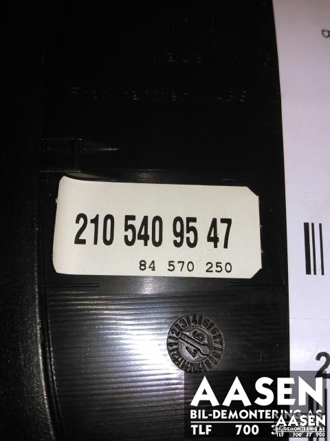 Instrumentpanel til Mercedes E-Klasse 1995-2000 (Fase 1) (W210) (W210) (2105409547|A 210 540 66 48|)