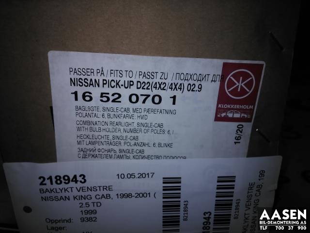 Baklykt venstre til Nissan King Cab 1998-2001 (Fase 1) (D22) (D22) 