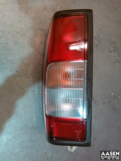 Baklykt venstre til Nissan King Cab 1998-2001 (Fase 1) (D22) (D22) 