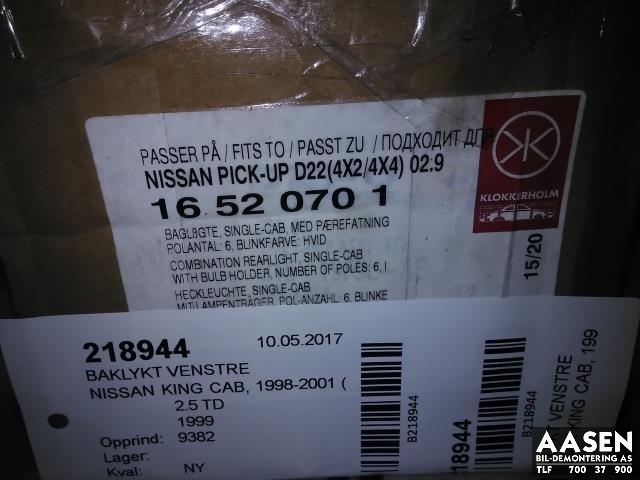 Baklykt venstre til Nissan King Cab 1998-2001 (Fase 1) (D22) (D22) 