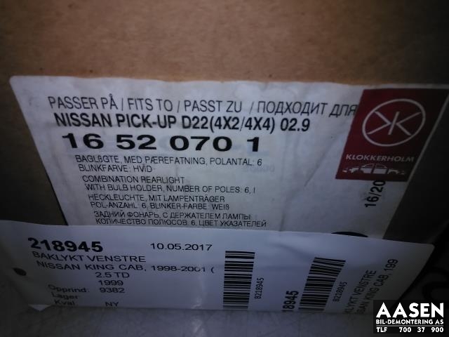 Baklykt venstre til Nissan King Cab 1998-2001 (Fase 1) (D22) (D22) 