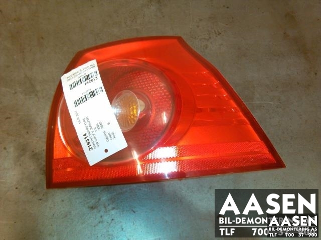 Baklykt høyre ytre til VW Golf V, Combi, 2003-2008  (1K6 945 096 AA)