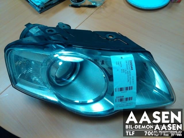 Frontlykt høyre halogen til VW Passat 2005-2010 (B6) (B6) (VALEO|3C0 941 006 M|89312180|)