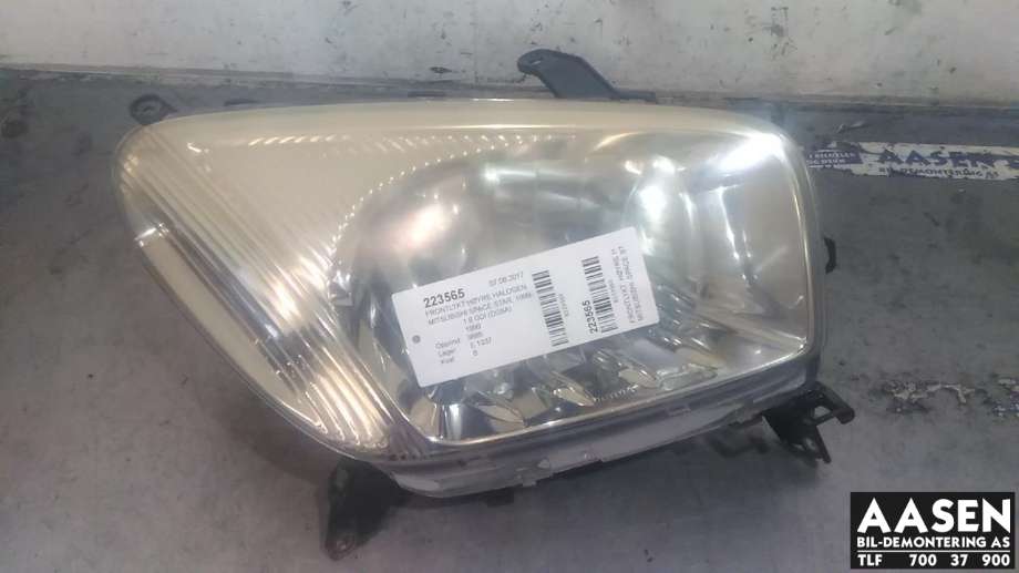 Frontlykt høyre halogen til Mitsubishi Space Star 1999-2005 (Type I) (HELLA|MR465004|)