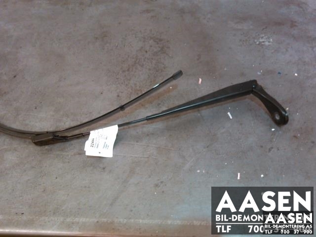 Viskerarmer frontrute til BMW 2-Serie, Active/Gran Tourer, 2014-->> (F45/F46) (F45/F46) (61.61-7335963-08 266)