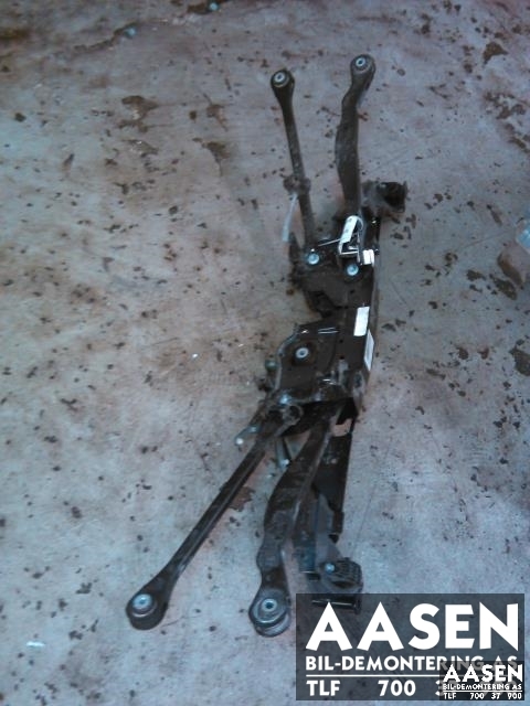 Travers bak til BMW 2-Serie, Active/Gran Tourer, 2014-->> (F45/F46) (F45/F46) (33 30 6 851 560)