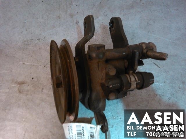 Servo pumpe mekanisk til Nissan King Cab 1998-2001 (Fase 1) (D22) (D22) (491102S600|)