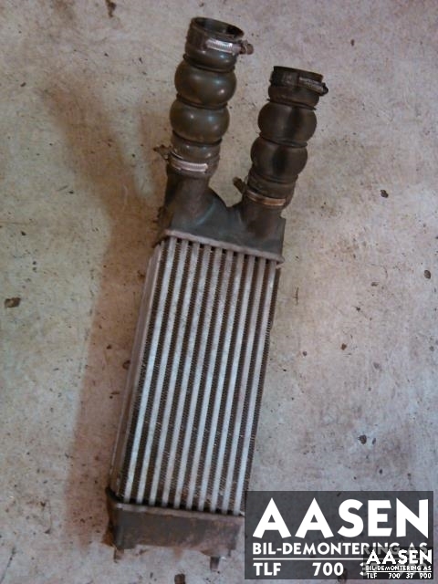 Intercooler til Citroën Berlingo, 2008-2015 (Type II, Fase 1) (VALEO|9682434580)