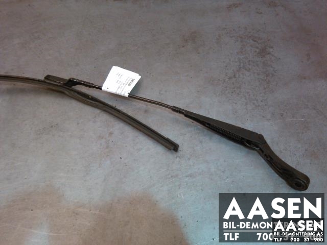 Viskerarmer frontrute til Peugeot 308, 2013-2021 (Type II)  (9677256280)