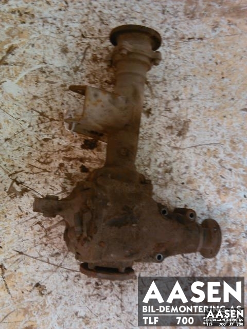 Kardang klokke foran til Nissan Terrano 1996-1999 (Fase 2) (R20) (R20)