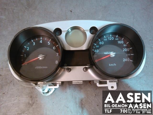Instrumentpanel til Nissan Qashqai, 2007-2010 (Type I, Fase 1)  (24810JD07B)