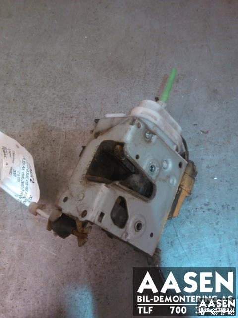 Låsekasse høyre foran til Audi A8, 1995-2002 (Type I)  