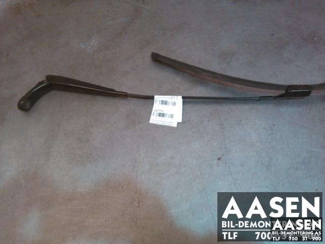 Viskerarmer frontrute til Peugeot 3008, 2009-2016 (Type I)  (9683098980)