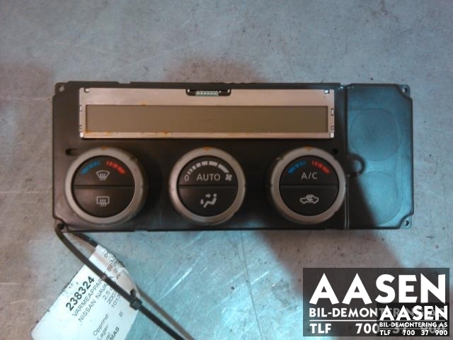 Varmeapparat betjening til Nissan Navara, 2005-2010 (Fase 1) (D40) (D40) (27500EB56A)