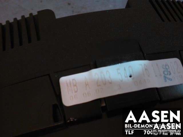Instrumentpanel til Mercedes C-Klasse 2000-2004 (Fase 1) (W203) (W203) (A2035407611|)
