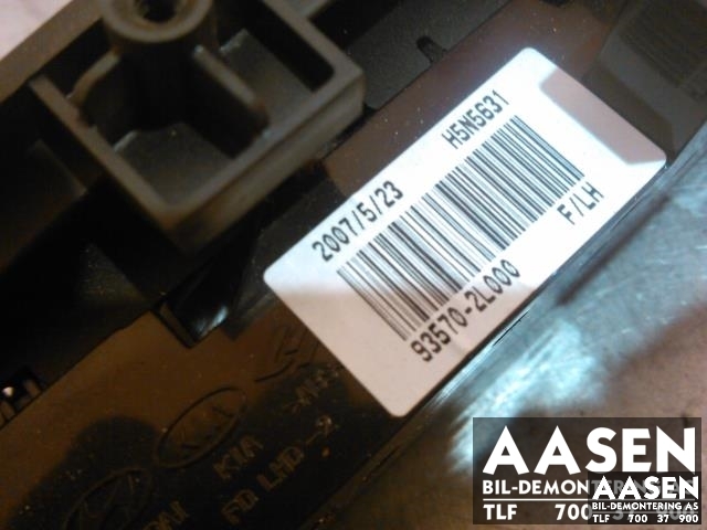 Bryter ruteheis førerdørspanel til Hyundai i30 2007-2012 (Type I)  (93570-2L000|)