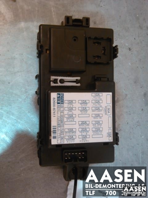 Styreenhet diverse til Daihatsu Terios 2000-2006  (82600-87411|)