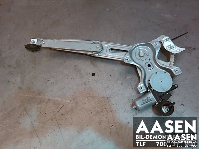 Ruteheis høyre foran til Toyota Yaris, 2006-2009 (Type II, Fase 1) (69810-0D131)