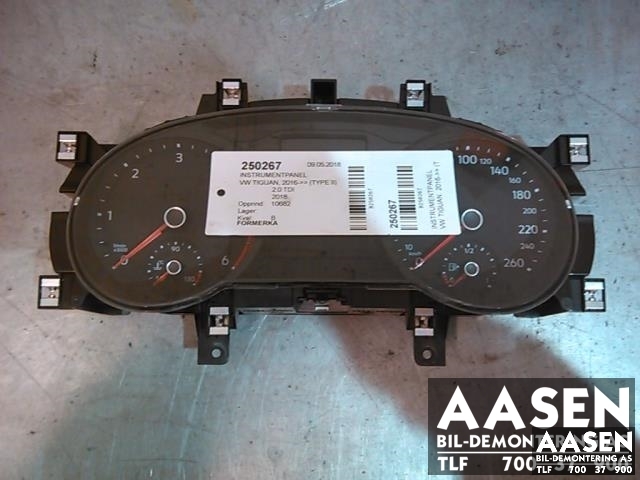 Instrumentpanel til VW Tiguan, 2016-2020 (Type II, Fase 1)  (5NA 920 751 B)