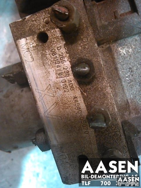 ABS sentral til Toyota Avensis 2009-2015 (Type III, Fase 1)  (BOSCH|44540-05070|0265235406|)