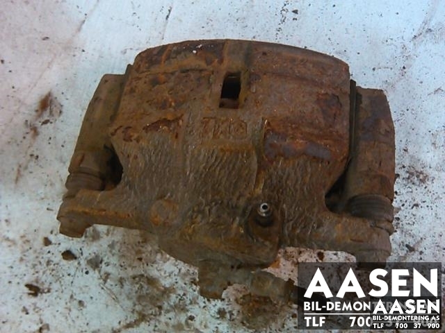 Bremsecaliper høyre foran til Nissan Qashqai, 2007-2010 (Type I, Fase 1)  (41001JD00A)
